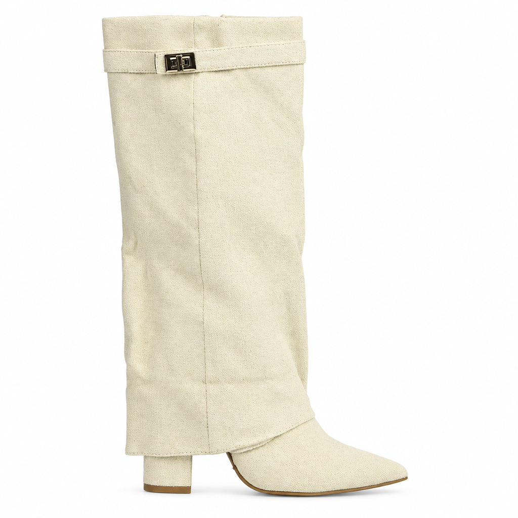 LV Boots su sfondo bianco